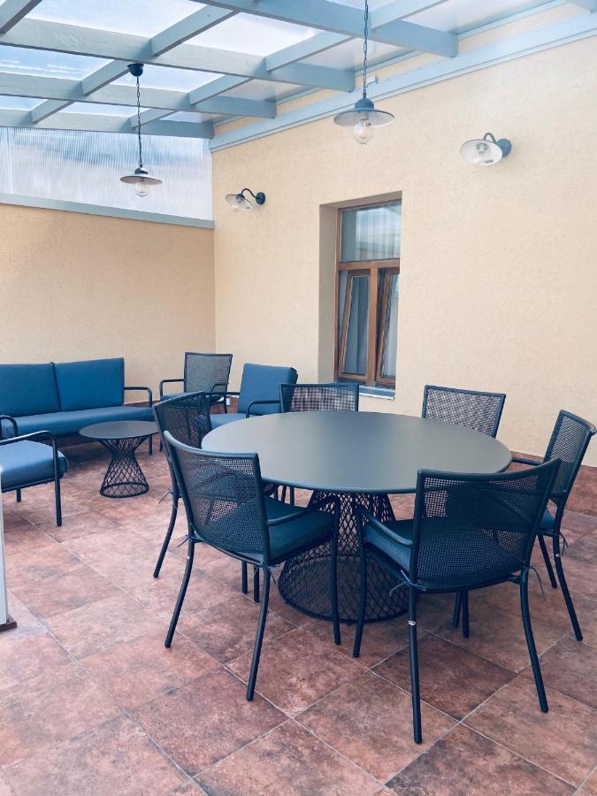 Roze Republikas Apartments Liepaja Luaran gambar
