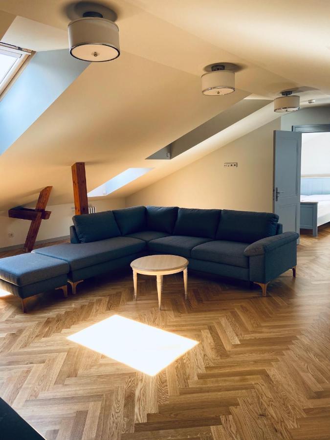 Roze Republikas Apartments Liepaja Luaran gambar